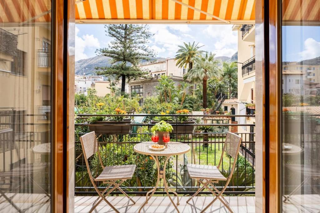 Appartamento Le Zagare ซอร์เรนโต ภายนอก รูปภาพ